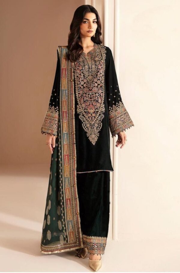 Anamsa 597 refers to a semi-stitched velvet salwar kameez (a traditional Indian and Pakistani outfit) with embroidery and sequence work.