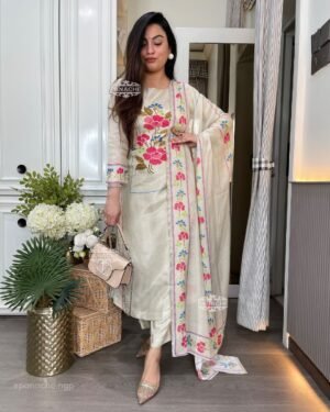 Abstract summer muslin set  printed floral on kurta &slit with highlights and beautiful placed duppata