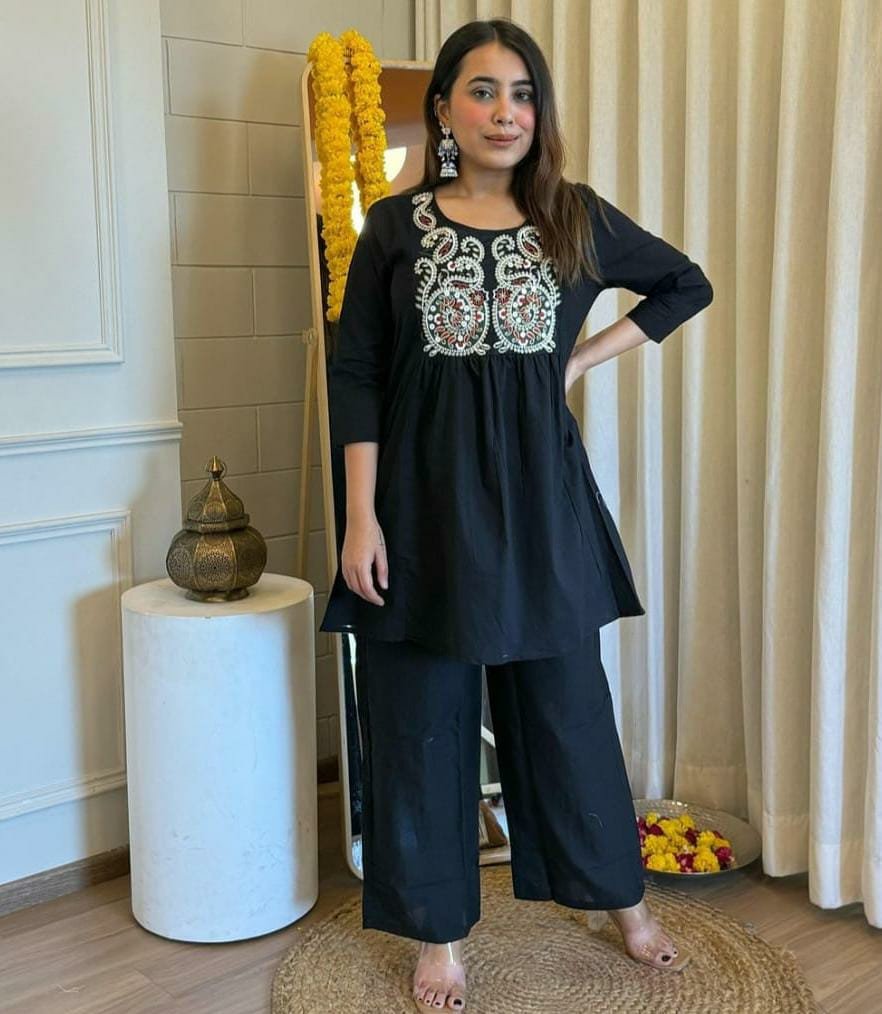 🪷🪻 FESTIVAL SPECIAL DHAMAKA DESINER COLLECTION 🪻🪷 - Image 2