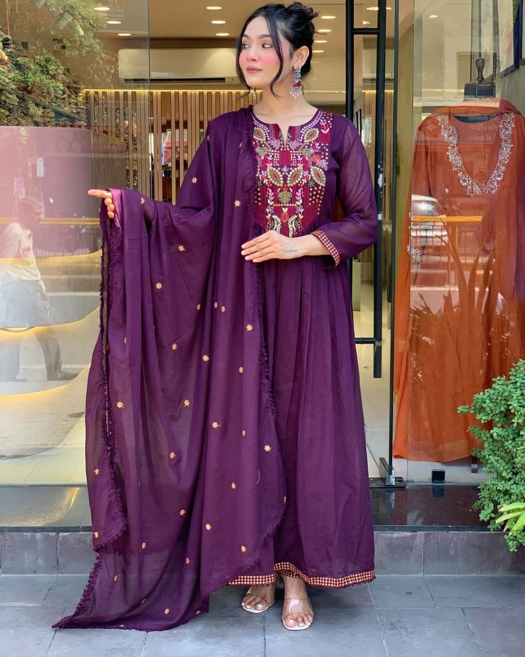 HEAVY VISCOSE CHANDER WITH SEQUENCE EMBROIDERY WORK