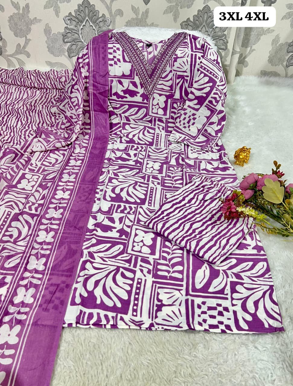 Cotton kurti pant printed duppata set with work patti on neck🪡 - Image 4