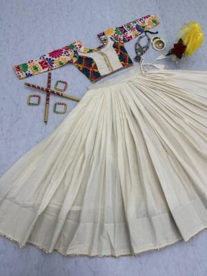 Alternative view of 🥢💃🏿👗💌AK  Creation is Launching Navratri Special Lehenga Choli With 6 Meter Heavy Flair👗💌🥢💃🏿