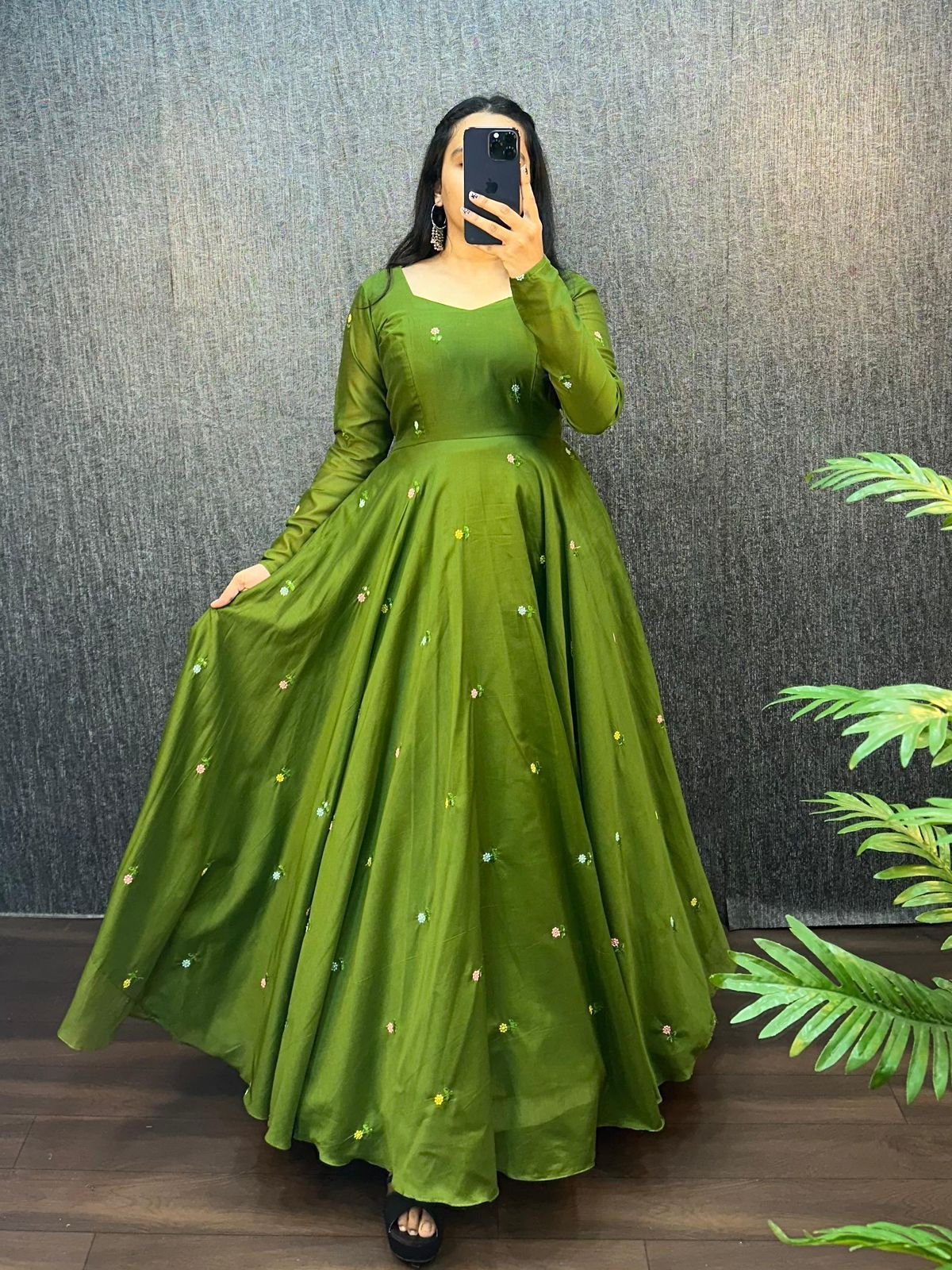 MOX CREATION PRESENTING EXCLUSIVE GOWN MASTER SERIES π¬ BELIEVE IN QUALITY PRODUCT WITH OWN MODELING OF FESTIVAL COLLECTION - Image 2