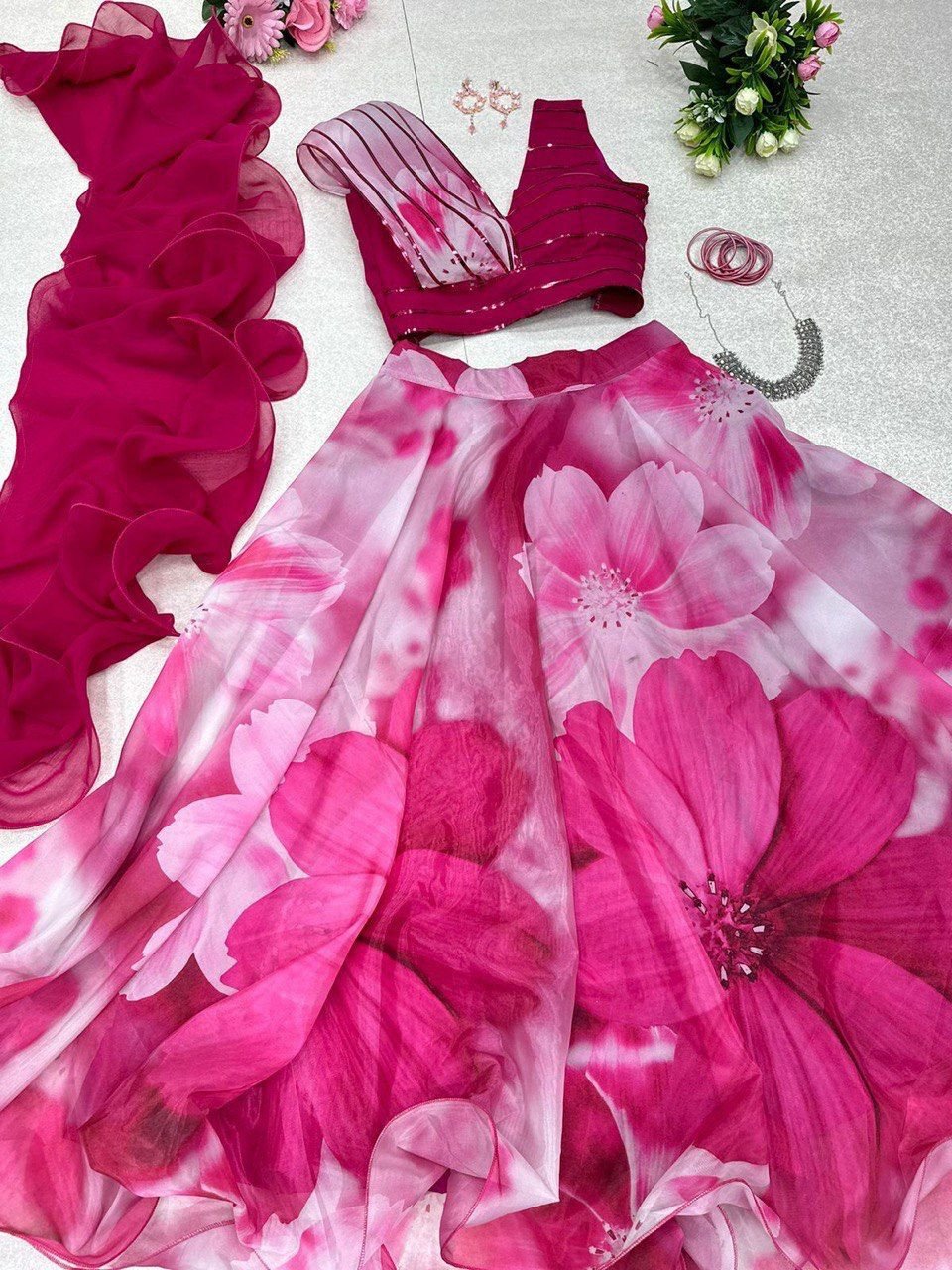 You gonna love elegance with Modern touch ,Here we Presenting Exclusive Real shoot Design now in 5 Trendy colours π₯πΈ - Image 3