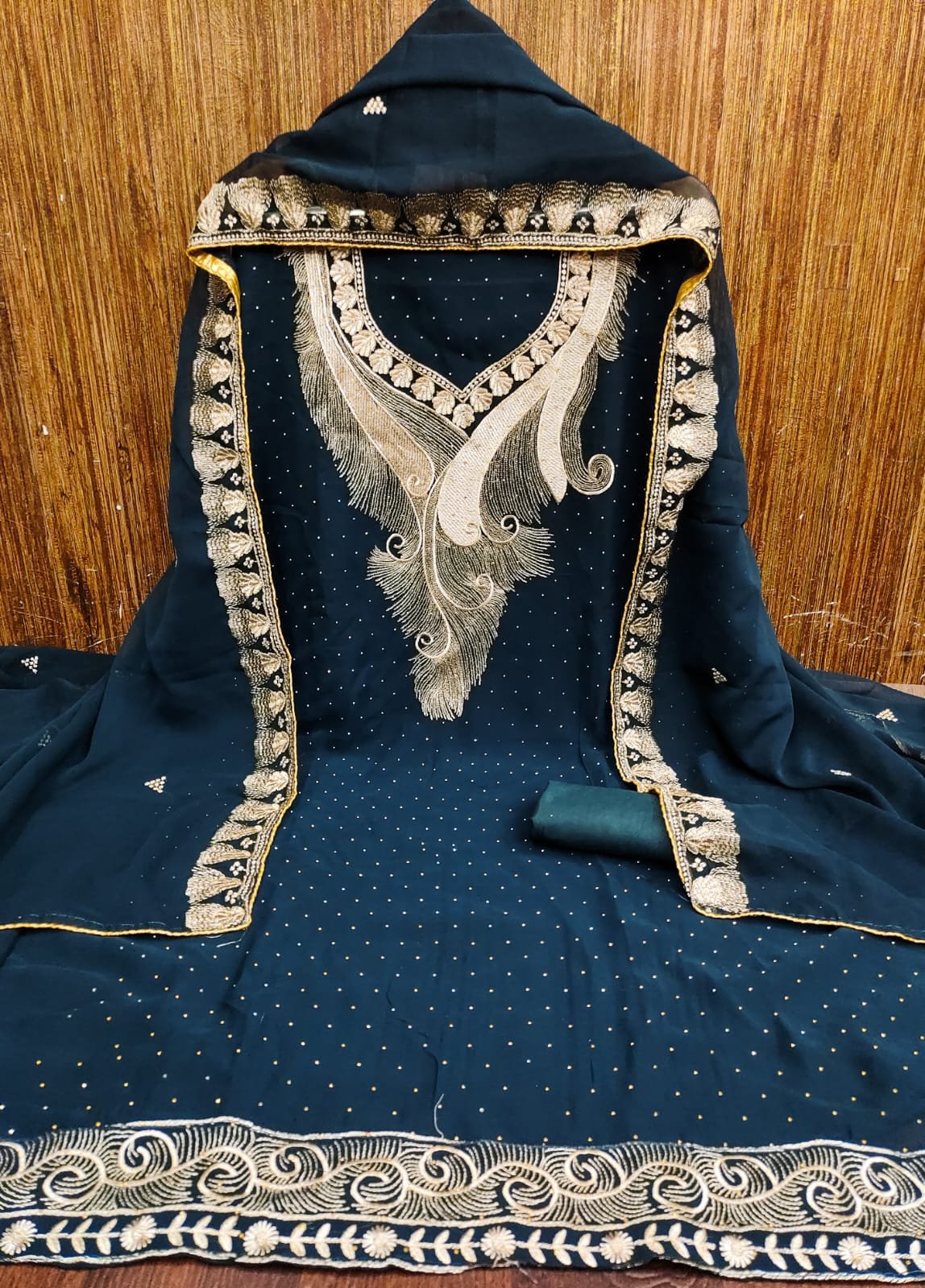 ɴᴇᴡ ʙᴏᴜᴛɪϙᴜᴇ ᴄᴏʟʟᴇᴄᴛɪᴏɴ ғᴏʀ ᴛʜɪ𝗌 𝗌ᴇᴀ𝗌ᴏɴ - Image 4