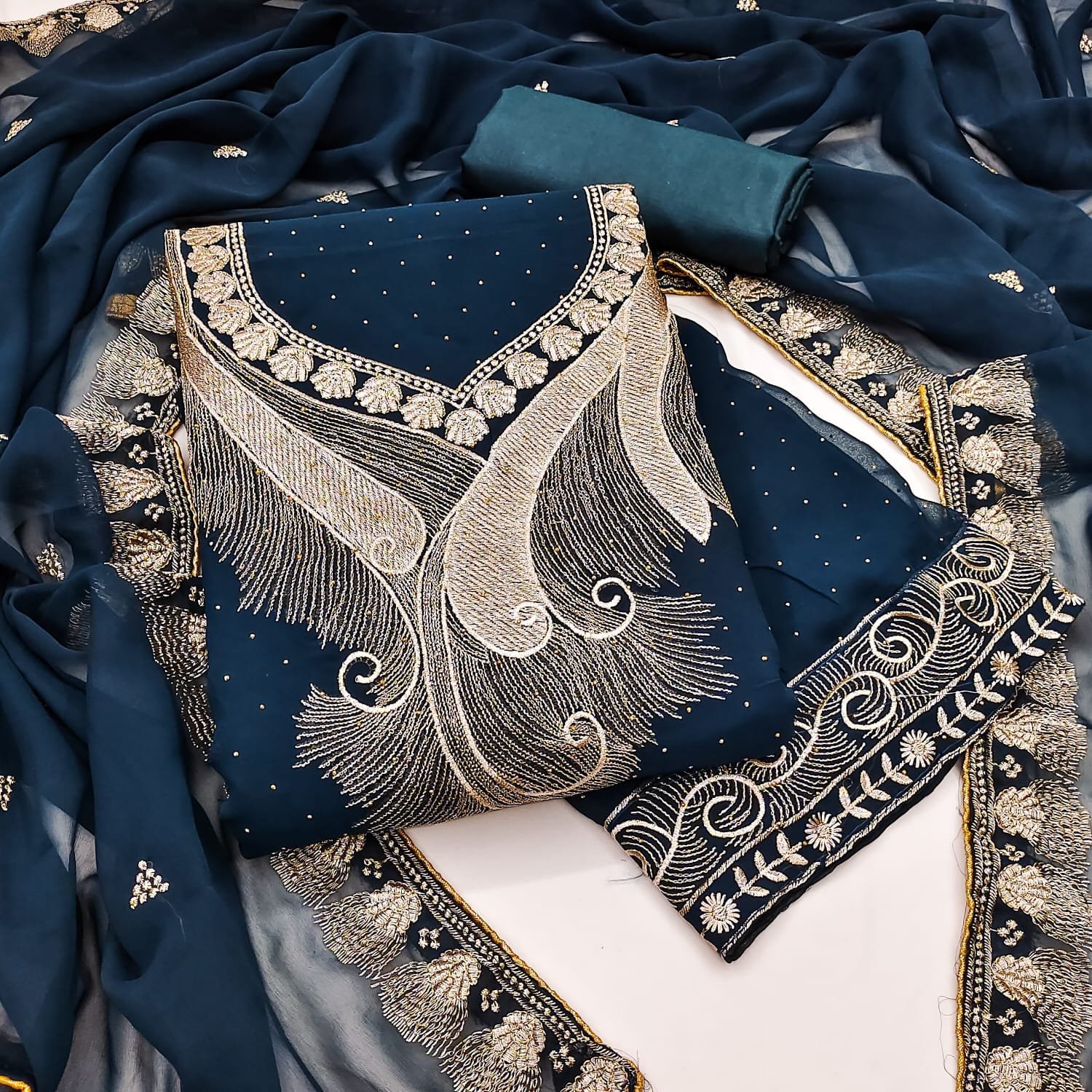 ɴᴇᴡ ʙᴏᴜᴛɪϙᴜᴇ ᴄᴏʟʟᴇᴄᴛɪᴏɴ ғᴏʀ ᴛʜɪ𝗌 𝗌ᴇᴀ𝗌ᴏɴ - Image 3