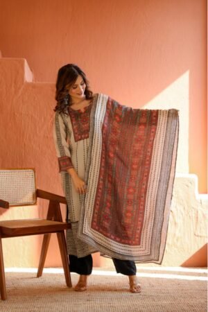 Alternative view of Presenting The Original Beauty of  "Mahee Jaipur" In Premium 3 Pcs Muslin Suit Set.