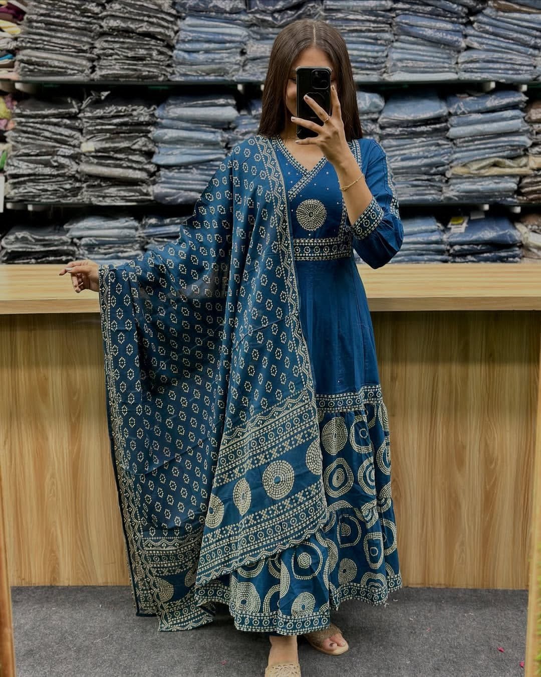 Anarkali kurta set For a festive gathering, you’ll can opt for our Tier pattern with beutiful work on yoke Anarkali kurti Set..❤️ For all the stylish ladies out there, who want something simple, sophisticated and traditional - Image 9