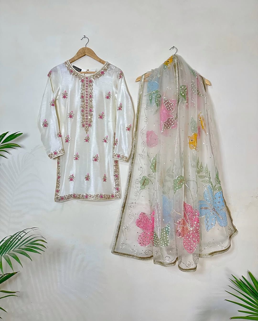 __EXCLUSIVE 3 PIECE PLAZZO PAIR WITH DUPATTA✨__ - Image 4