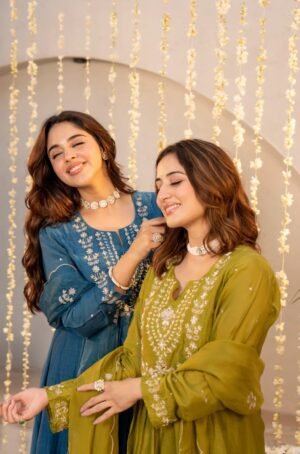 SHIVAM COLLECTION PRESENT..... WOMEN'S PURE VISCOSE CHANDERI SILK KURTA SETS