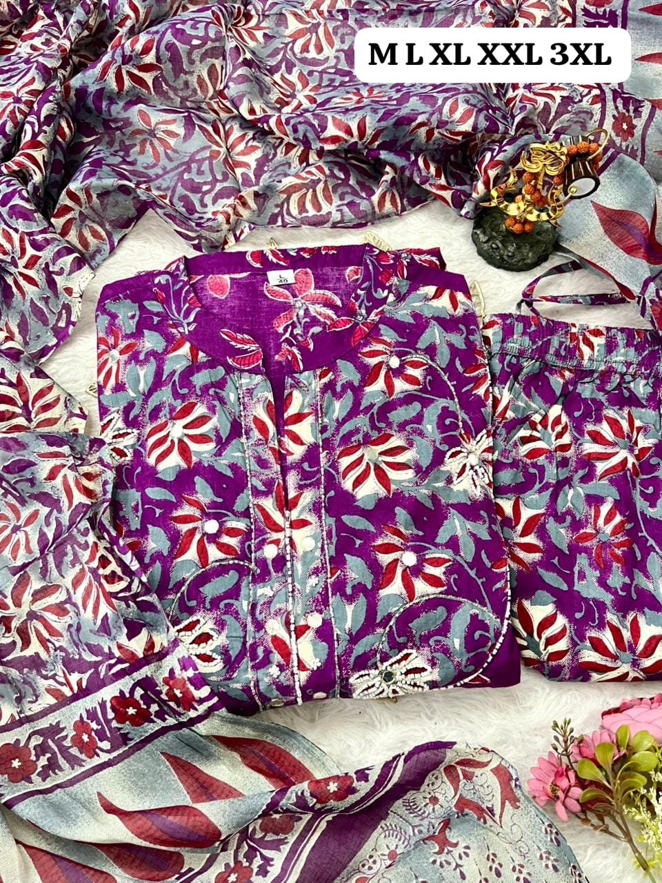 : Elegant Purple Anarkali Kurti jisme khoobsurat floral hand-block print ya screen print ka kaam hai. - Image 3