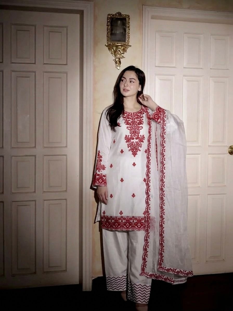 Category: Women’s Ethnic Wear - Image 2