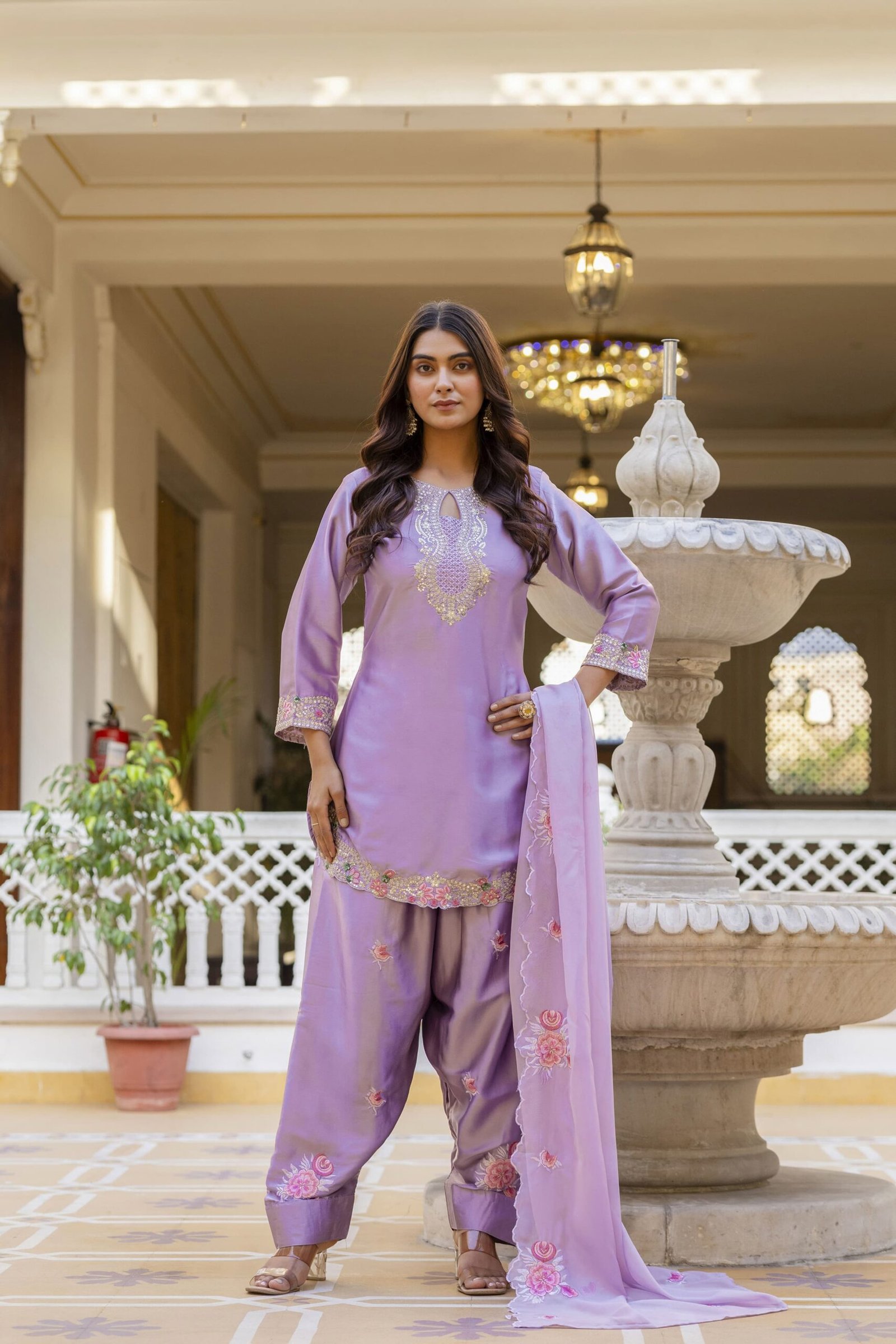 WOMEN'S PURE JAPAN SATIN KURTA SET'S - Image 4