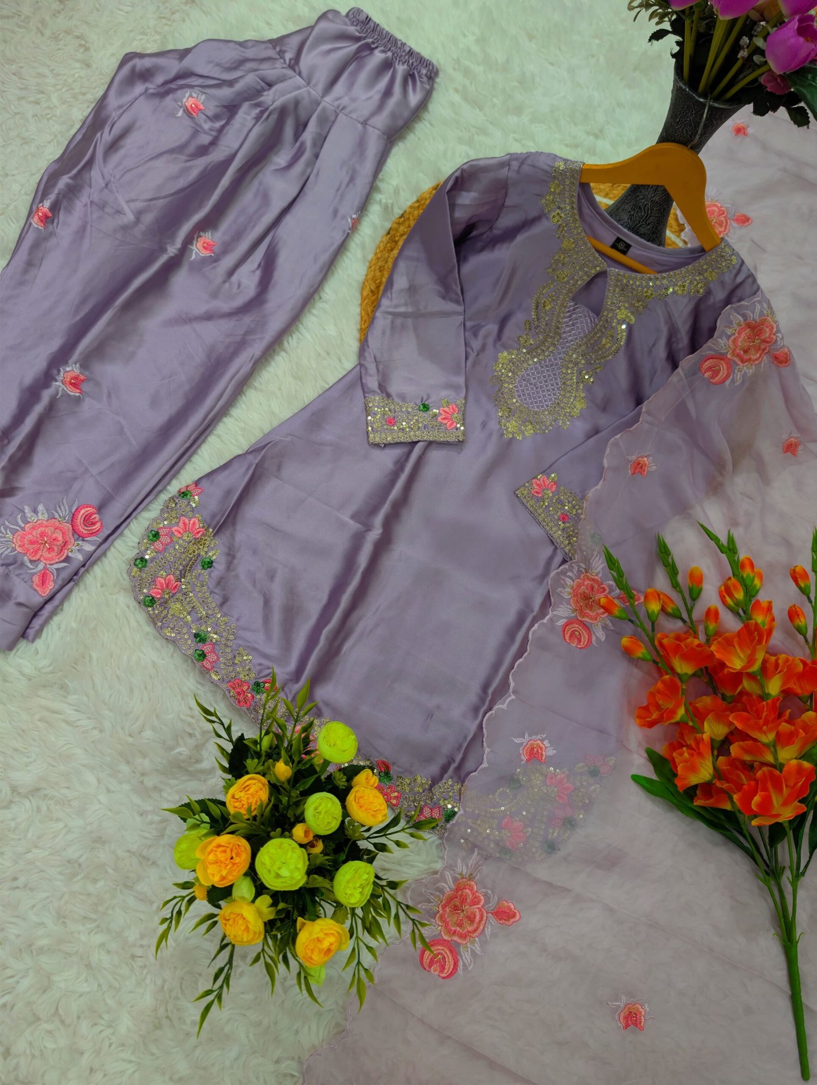 WOMEN'S PURE JAPAN SATIN KURTA SET'S - Image 5