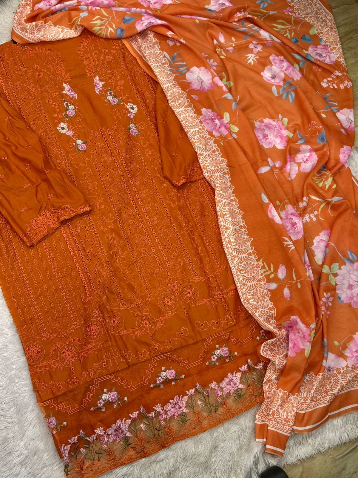 Desgin no 1676 - Image 2