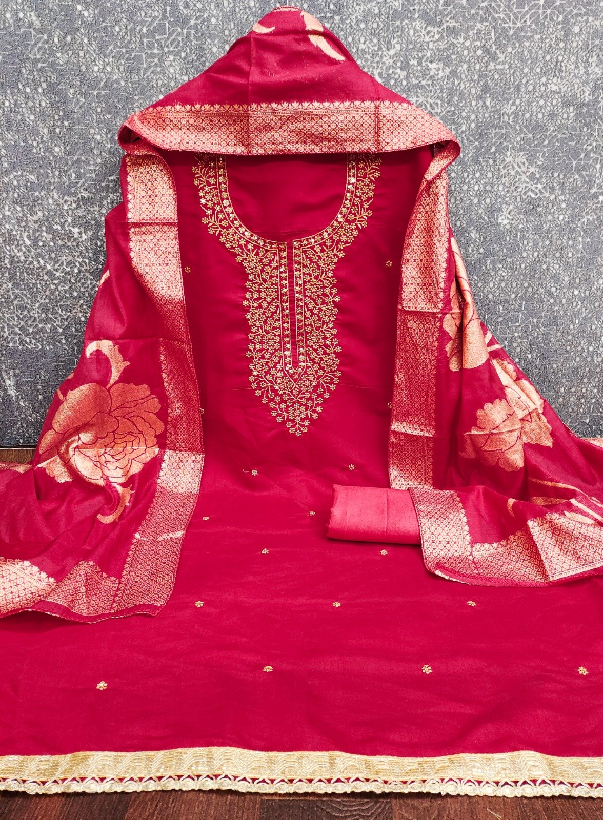 Top Fabric :- * ROMAN SILK WORK(1.9)*