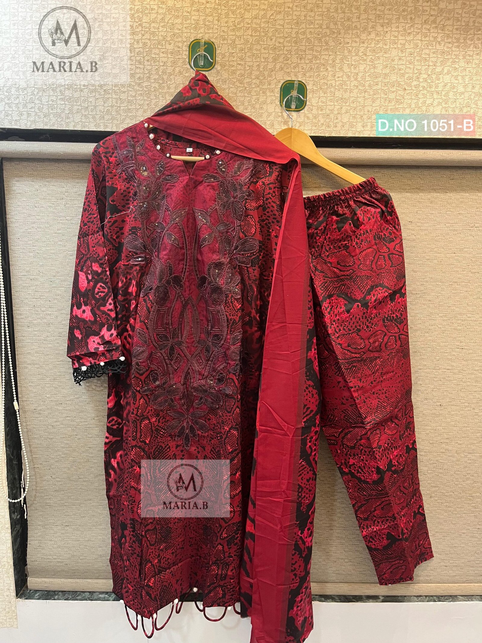 MOST TRENDING SUPER HIT DESIGN MARIA.B PRESENTS NAME:- D.NO 1051