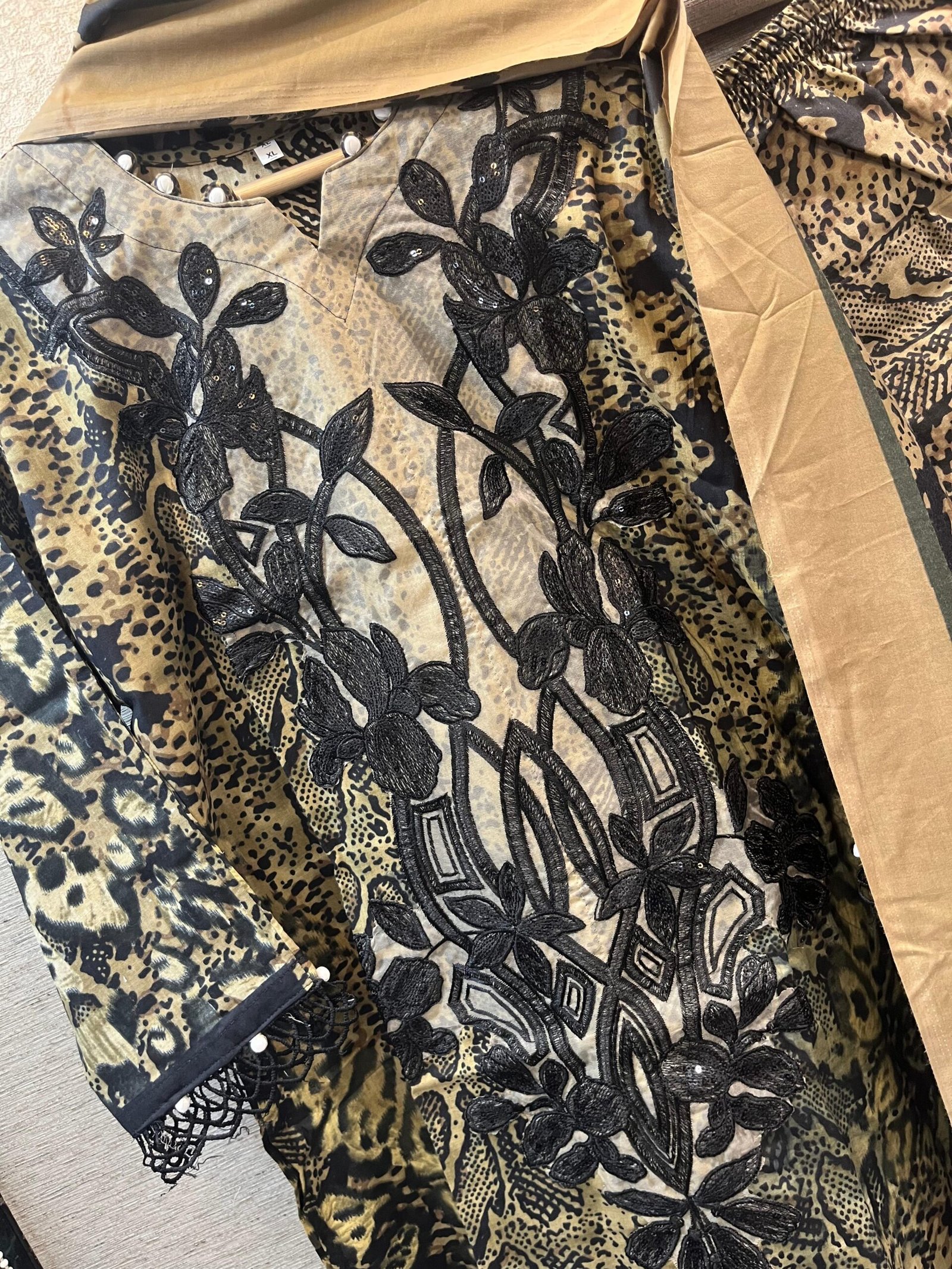 MOST TRENDING SUPER HIT DESIGN MARIA.B PRESENTS NAME:- D.NO 1051 - Image 8