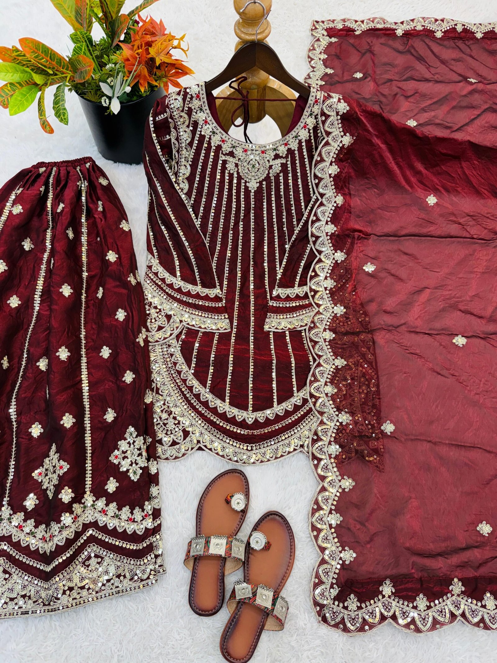 Category: Women’s Ethnic Wear - Image 2