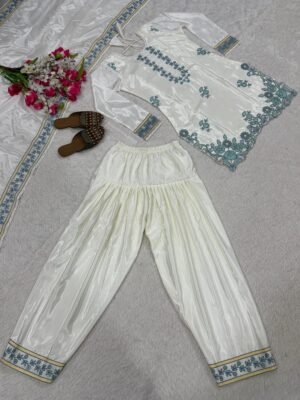 Alternative view of Launching New  Đěsigner Party Wear Look top with farshi salwar