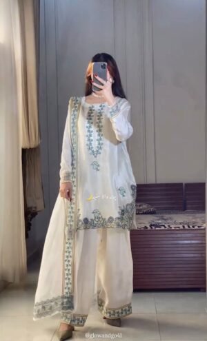 Launching New  Đěsigner Party Wear Look top with farshi salwar