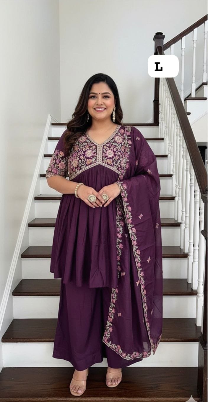 Don't wear what fashion designers tell you to wear. Wear what they wear - Image 9