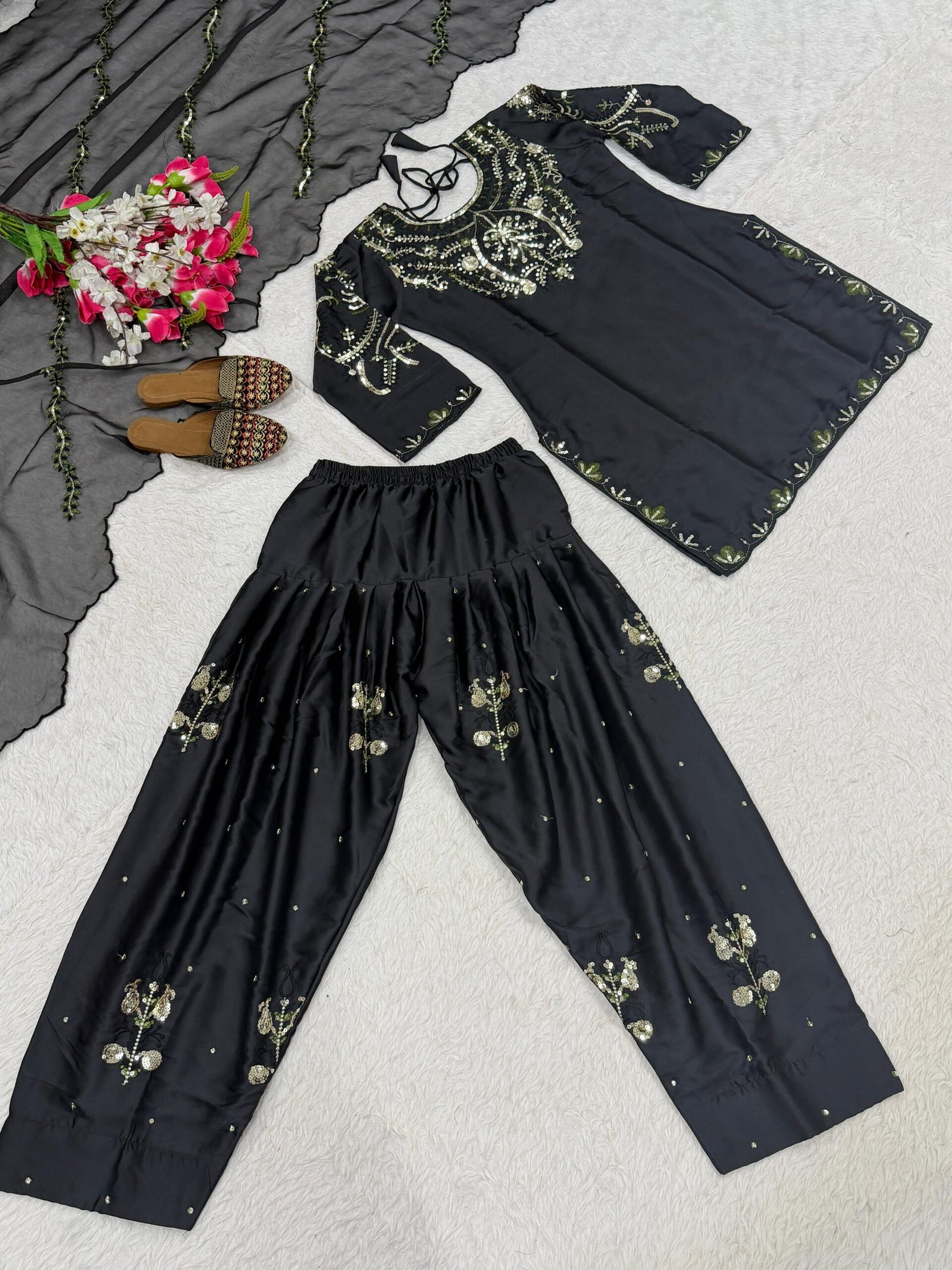 Đěsigner Party Wear Look Top With Farshi Salwar (AK-1279) - Image 5