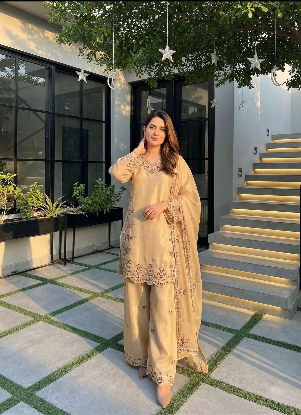 STITCHED NEW DESIGNER HEAVY EMBROIDERY SEQUENCE WORK 3 PIS SUIT SET