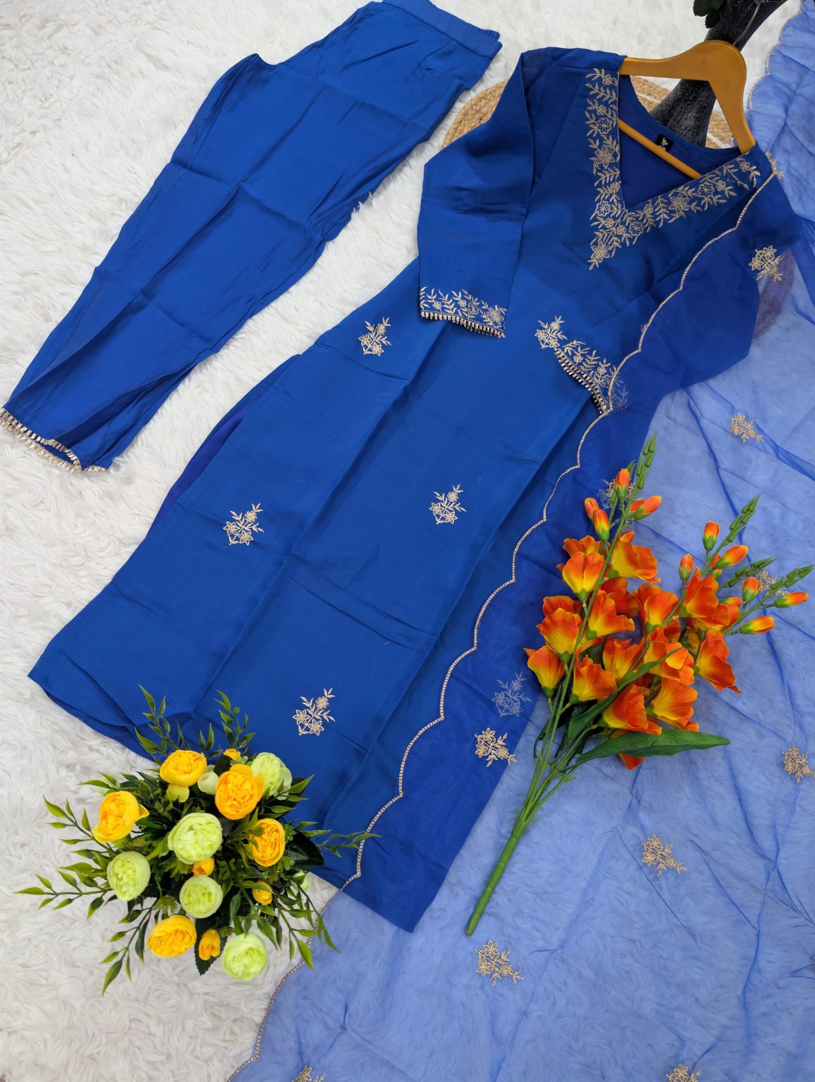 STITCHED SHIVAM COLLECTION PRESENT..... WOMEN'S PURE VISCOSE MAL CHANDERI KURTA SET'S SAHIBA PURE VISCOSE MAL CHANDERI WITH SEQUENCE EMBROIDERY WORK - Image 2