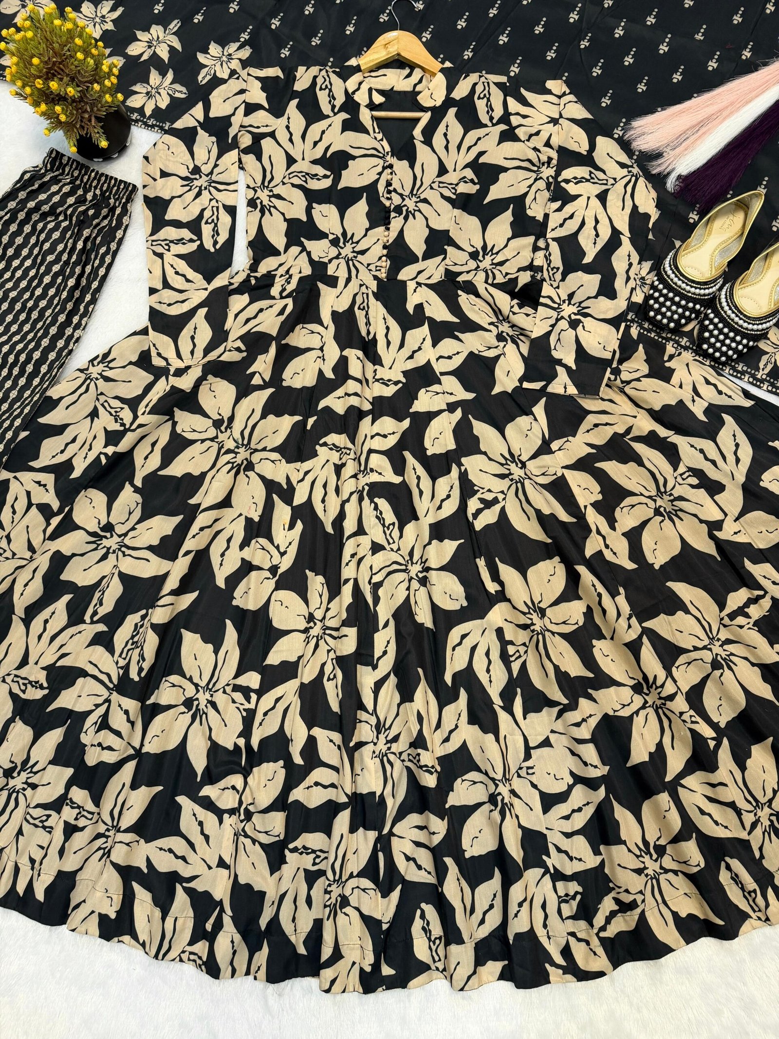 STITCHED (AK-511) - New Anarkali Suit Presenting New Đěsigner Anarkali Suit In New Fancy Style - Image 2