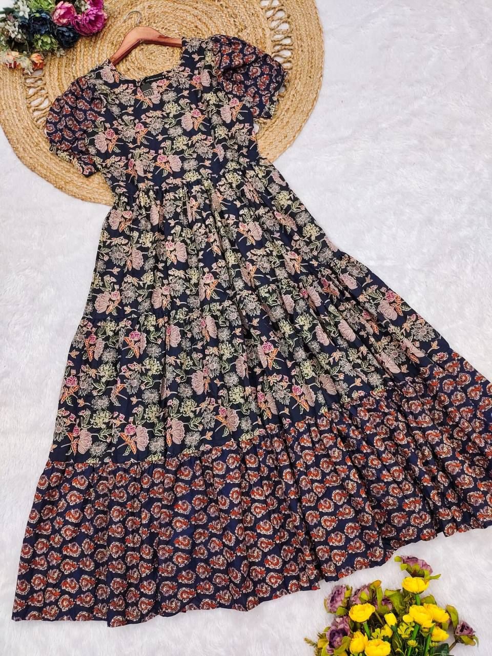 stitched gwon SUMMER SPECIAL Beautiful Pure cotton Floral maxi - Image 3