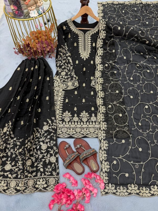 stitched PREMIUM DESIGNER READYMADE TOP PLAZZO COLLECTIONS Launching New Đěsigner Party Wear Look Pur GMY SILK Top Plazzo & Dupatta Set Code:-AK1141 - Image 2