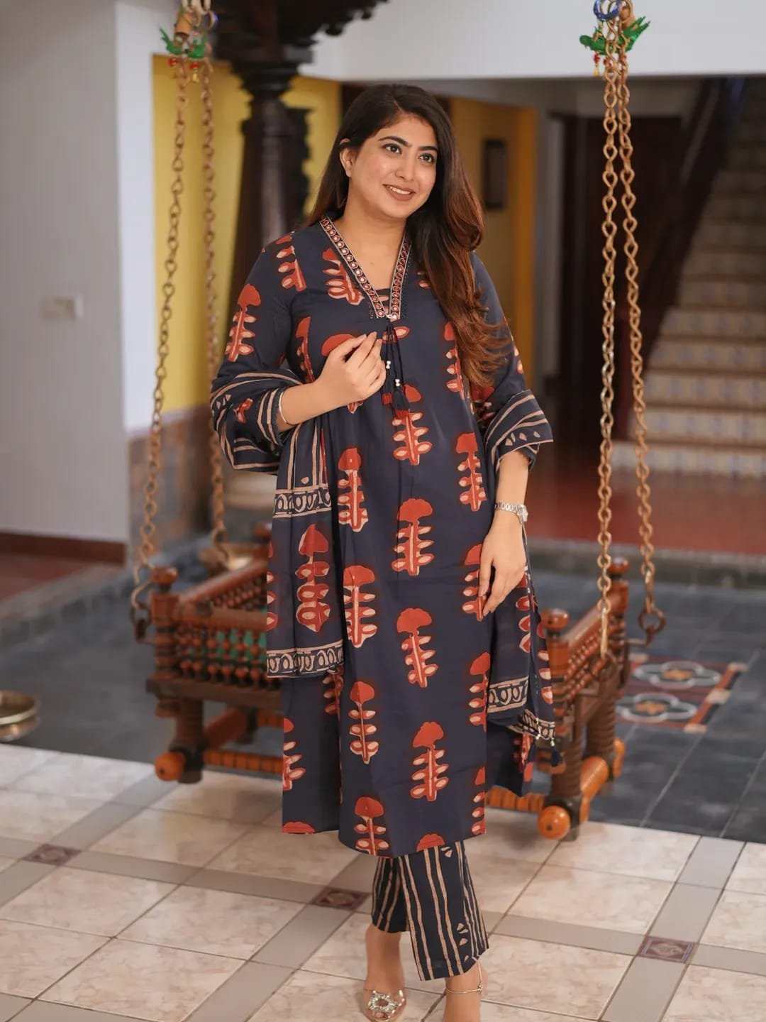 stitched NEW ARIVELLS PURE COTTON 60 60 SUIT SET BRENDED COLLECTION Featuring Beautiful Suit Sets in Pure Cotton 60 60 Suit Set Top pent with duppta with Fully Handwork Nack , it is beautifully decorated desgins prints and Buti Work Nack