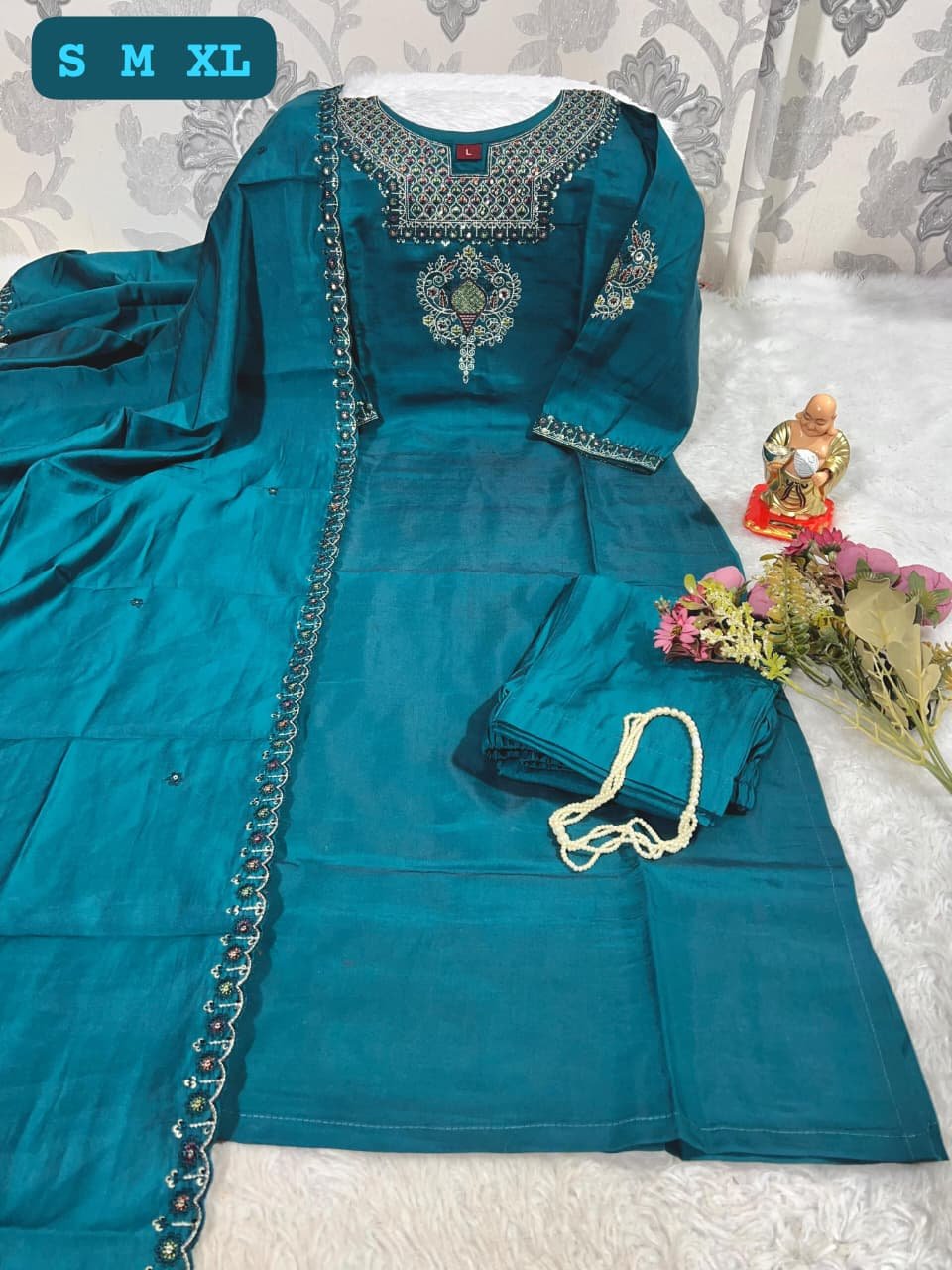 stitched Get ready for your brunches, weekend getaways and vacays with our newly launched *HAND WORK KURTI WITH DUPATTA PENTS SET WITH HEAVY WORK*🪡