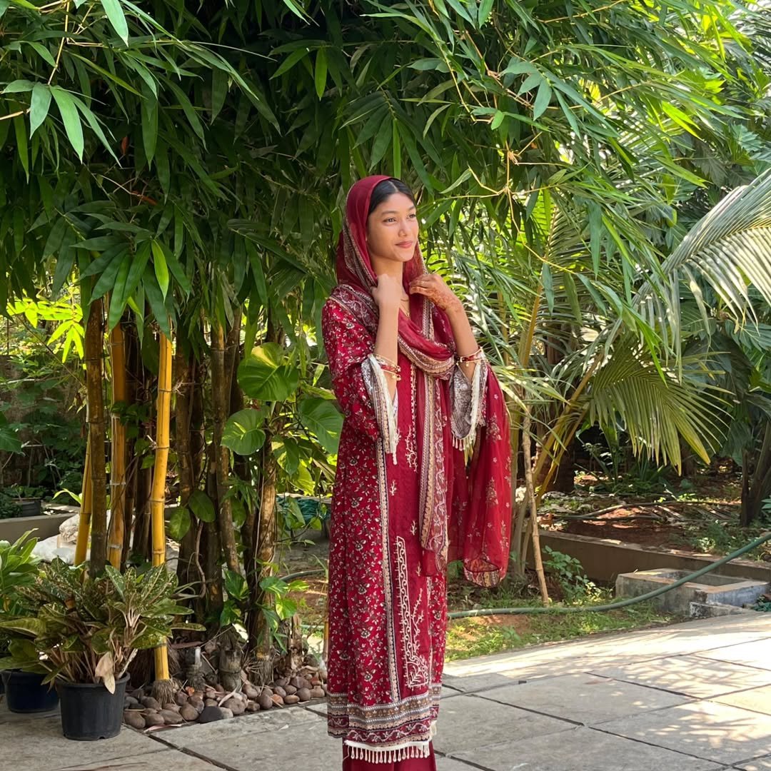 stitched New Launch Alert: Dive into the charm of Pakistani Prints & Intricate Embroidery.