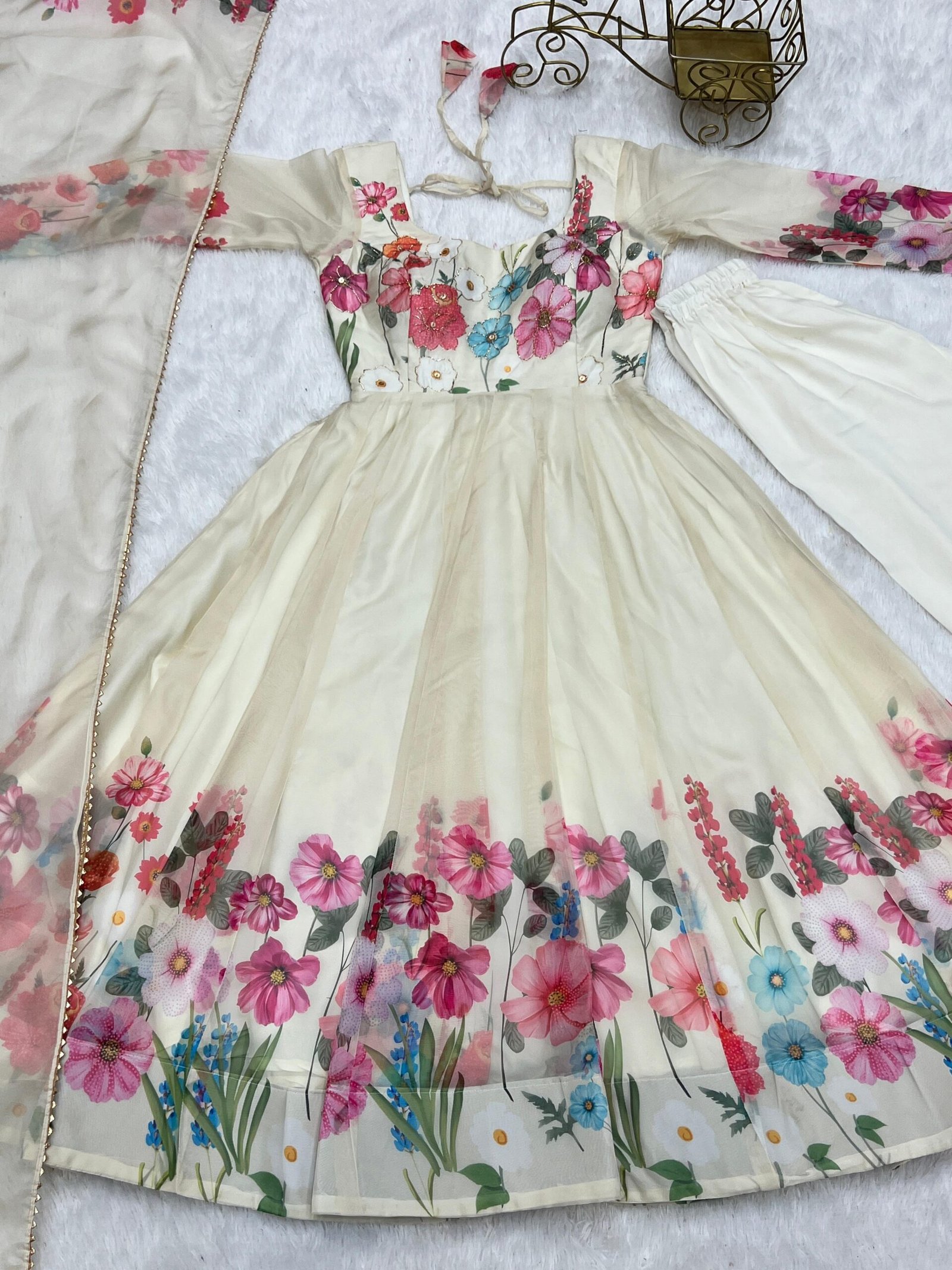 stitched REAL MODELING PURE SOFT ORGANJA SILK FABRIC FULLY FLAIR KALI PATTERN AND CANVAS PATTA WITH DUPPTA SET ,PENT READY TO WEAR - Image 2