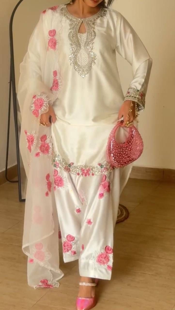 stitched Launching New Đěsigner Party Wear Look top with farshi salwar (AK-3081) - Image 3