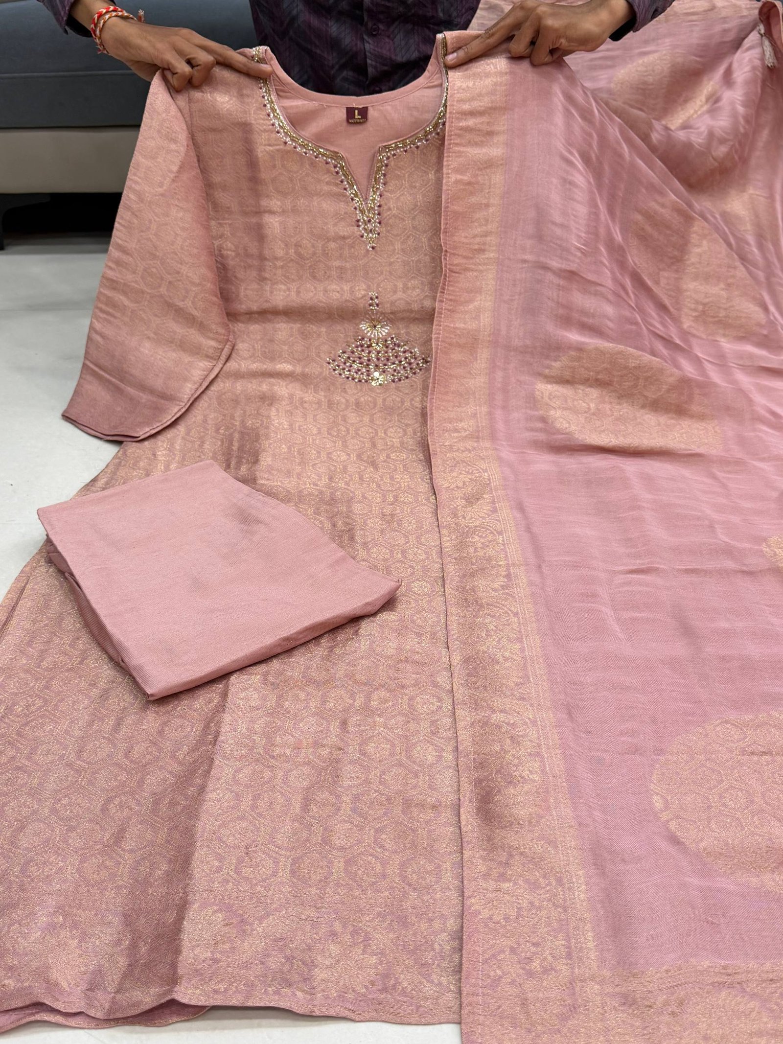 stitched SUMMER SPECIAL PURE KANJIVARAM GLASS TISSUE SPECIAL SUIT SET - Image 2