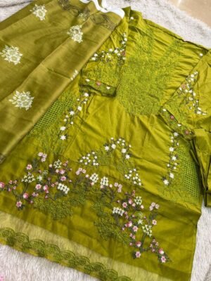 Alternative view of semi stitched D NO_ombré vol  11