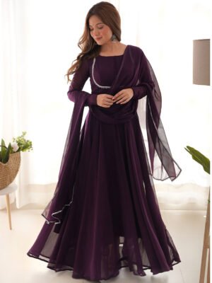 stitched gown Revaa Creation Exclusive: Gown Dupatta Collection   Catalogue: AK-004