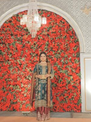 stitched AK 1441  ENHANCE THE BEAUTY OF YOUR WARDROBE WITH THIS NEWLY LAUNCHED KURTI & PLAZZO SET