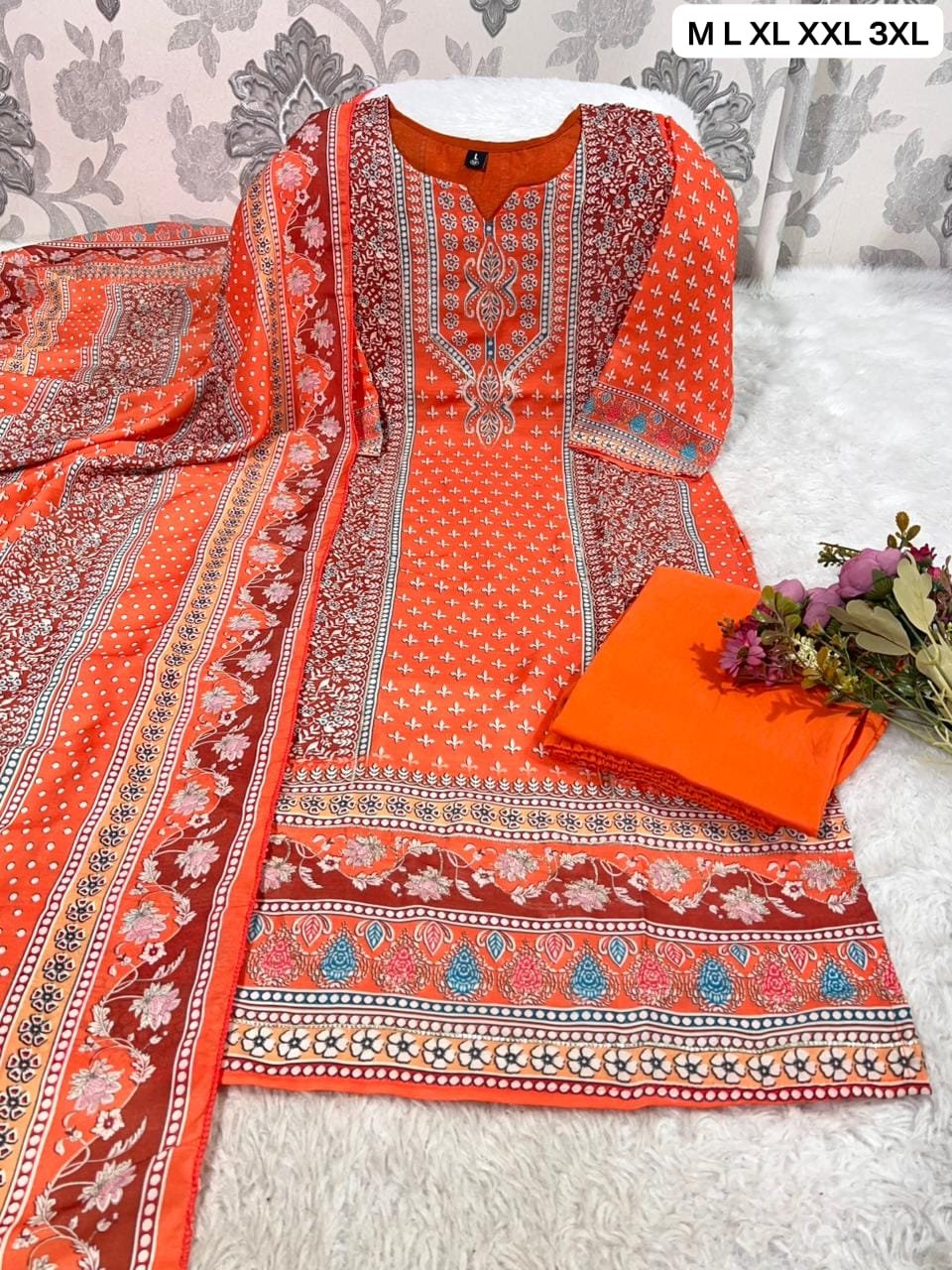 stitched #WEAR IT LOVE IT SHARE IT# Tradition and style in perfect harmony - Image 4