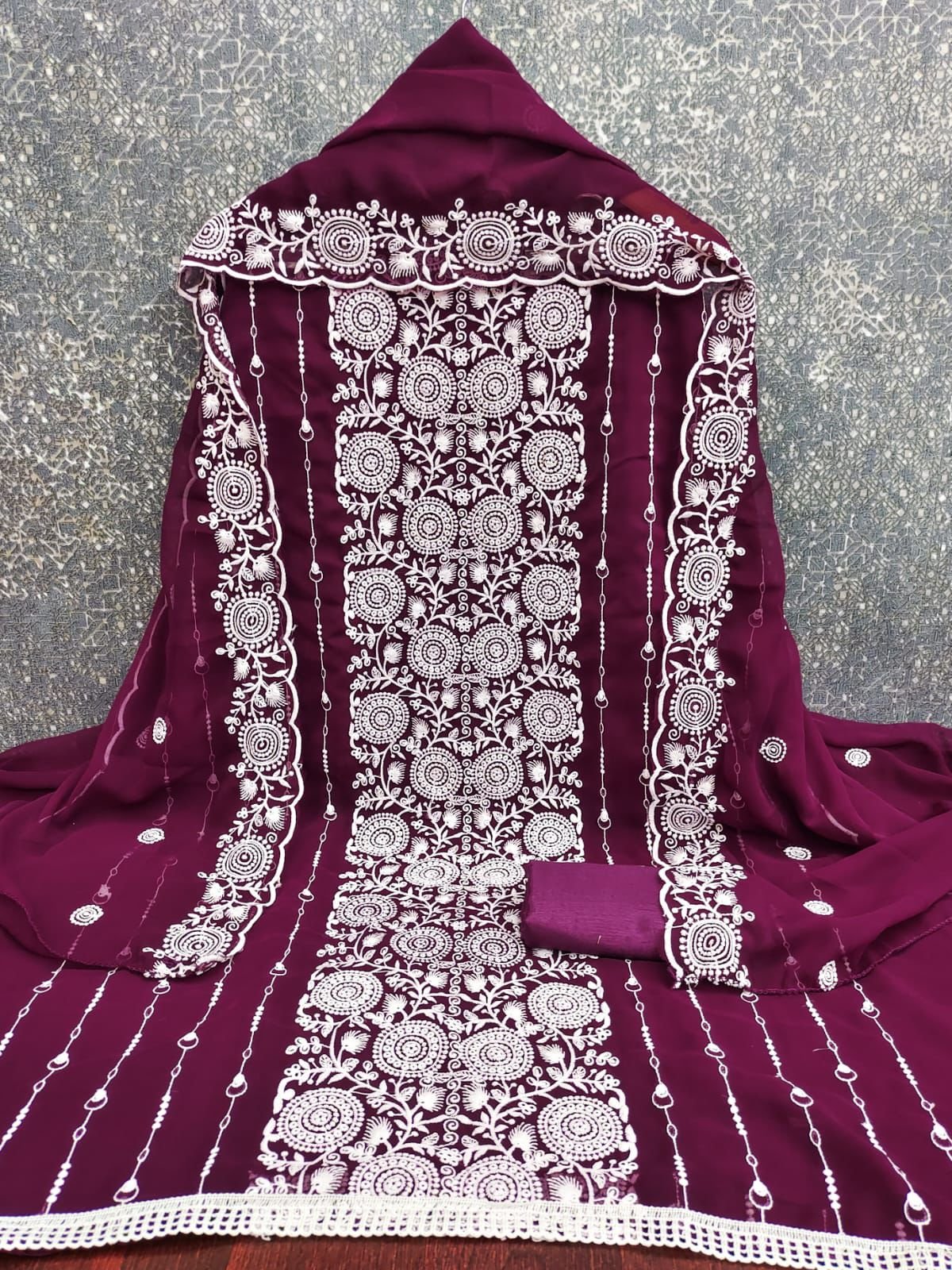 semi stitched Exclusive Dress Material Suit For Women GEORGETTE THREAD WORK 2 MTS