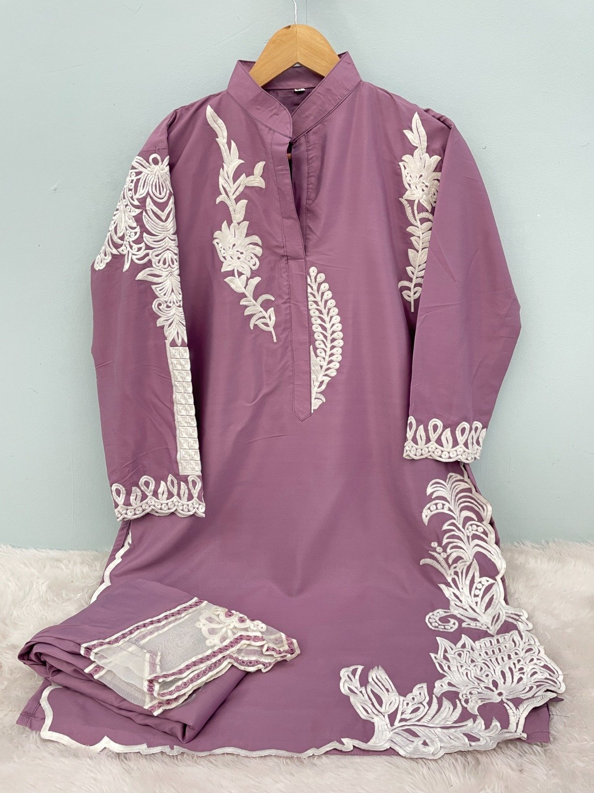 stitched Today We are Launching Exclusively Pakistani Ready Made Festive & Party Wear Collection ... - Image 4
