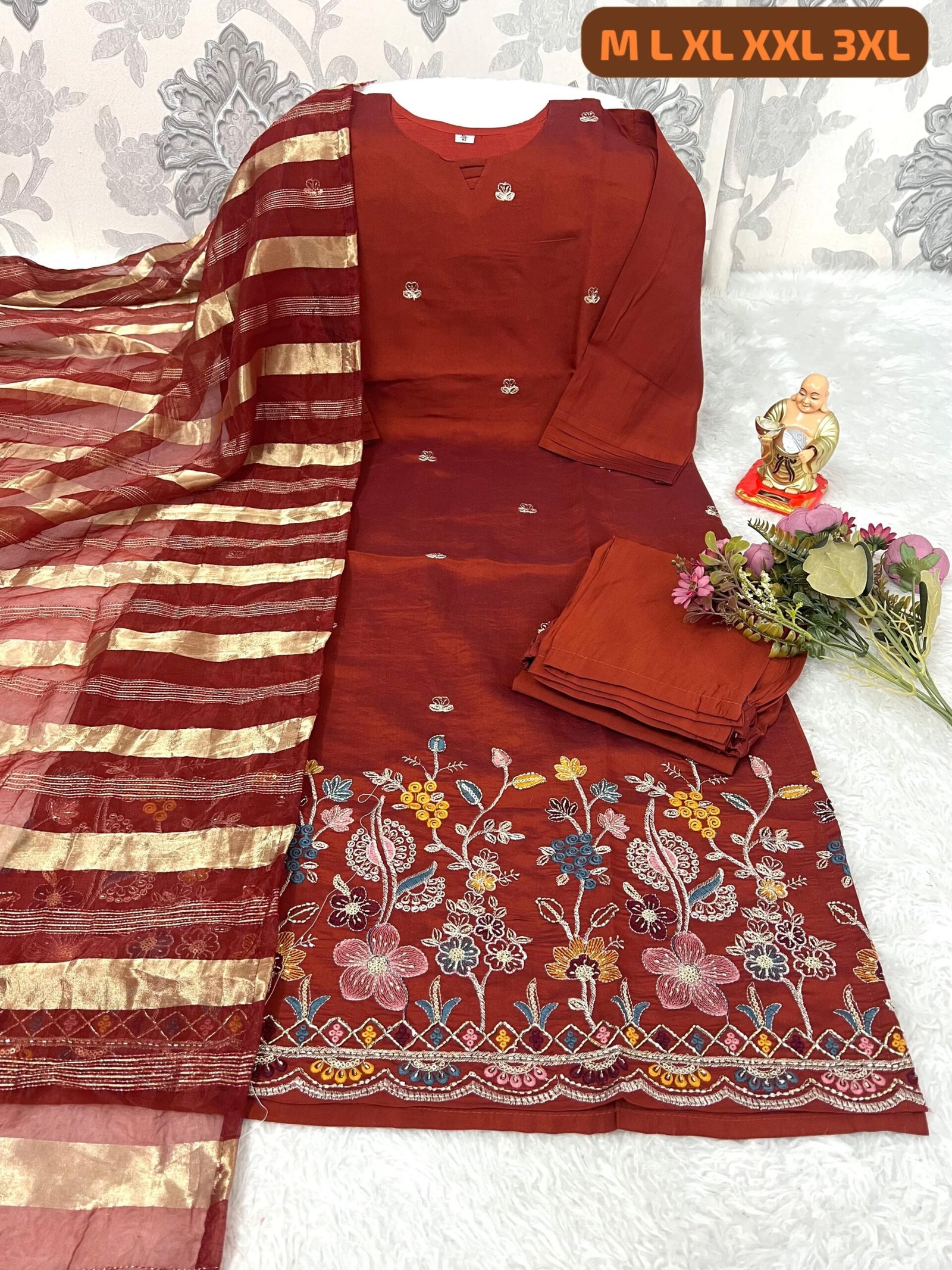 stitched Capture the elegance of tradition with this stunning stitched suit set, perfect for your next festive celebration or special gathering. - Image 5
