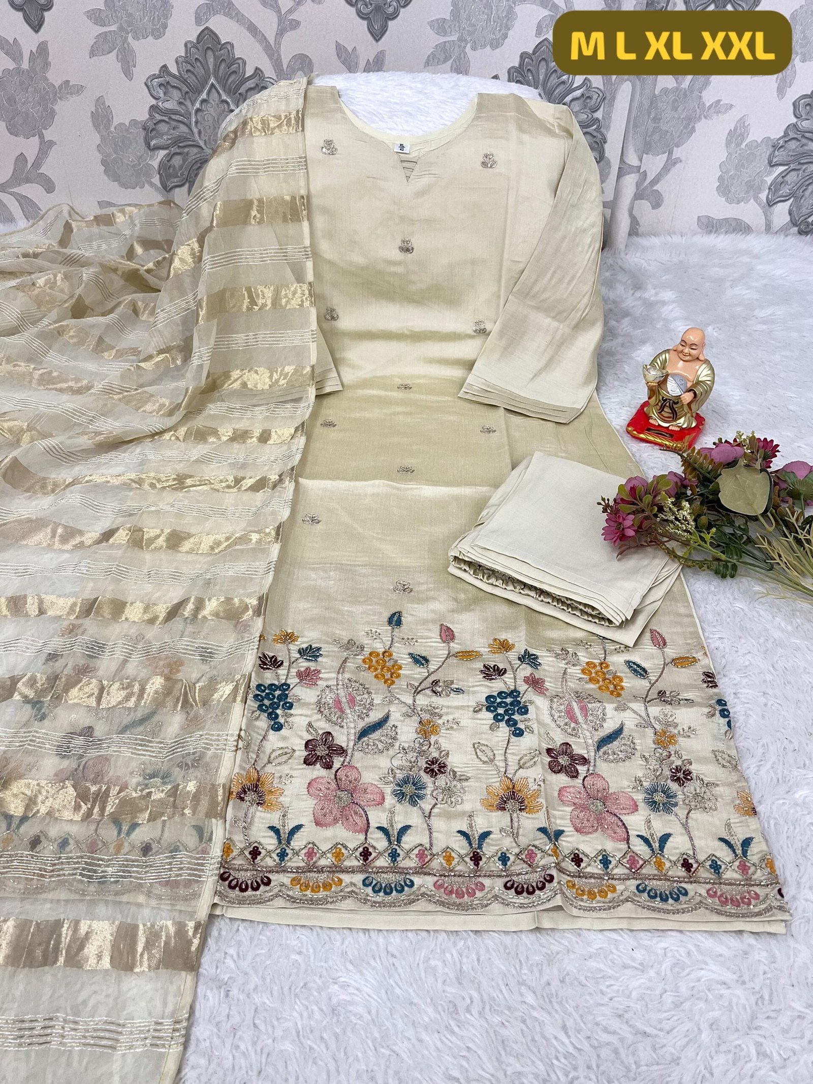 stitched Capture the elegance of tradition with this stunning stitched suit set, perfect for your next festive celebration or special gathering. - Image 3