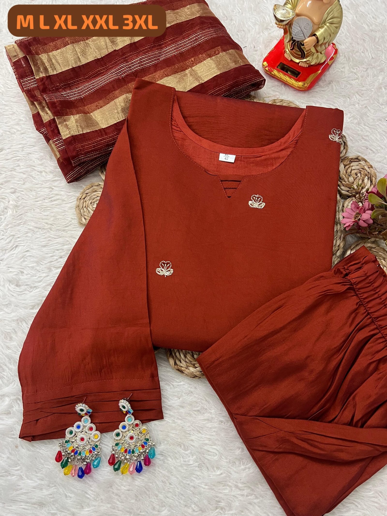 stitched Capture the elegance of tradition with this stunning stitched suit set, perfect for your next festive celebration or special gathering. - Image 6