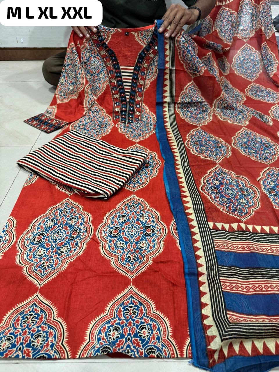 stitched Featuring beautiful embroidery with suqes Heavy Suit which is beautifully decorated It is paired with matching pants - Image 6