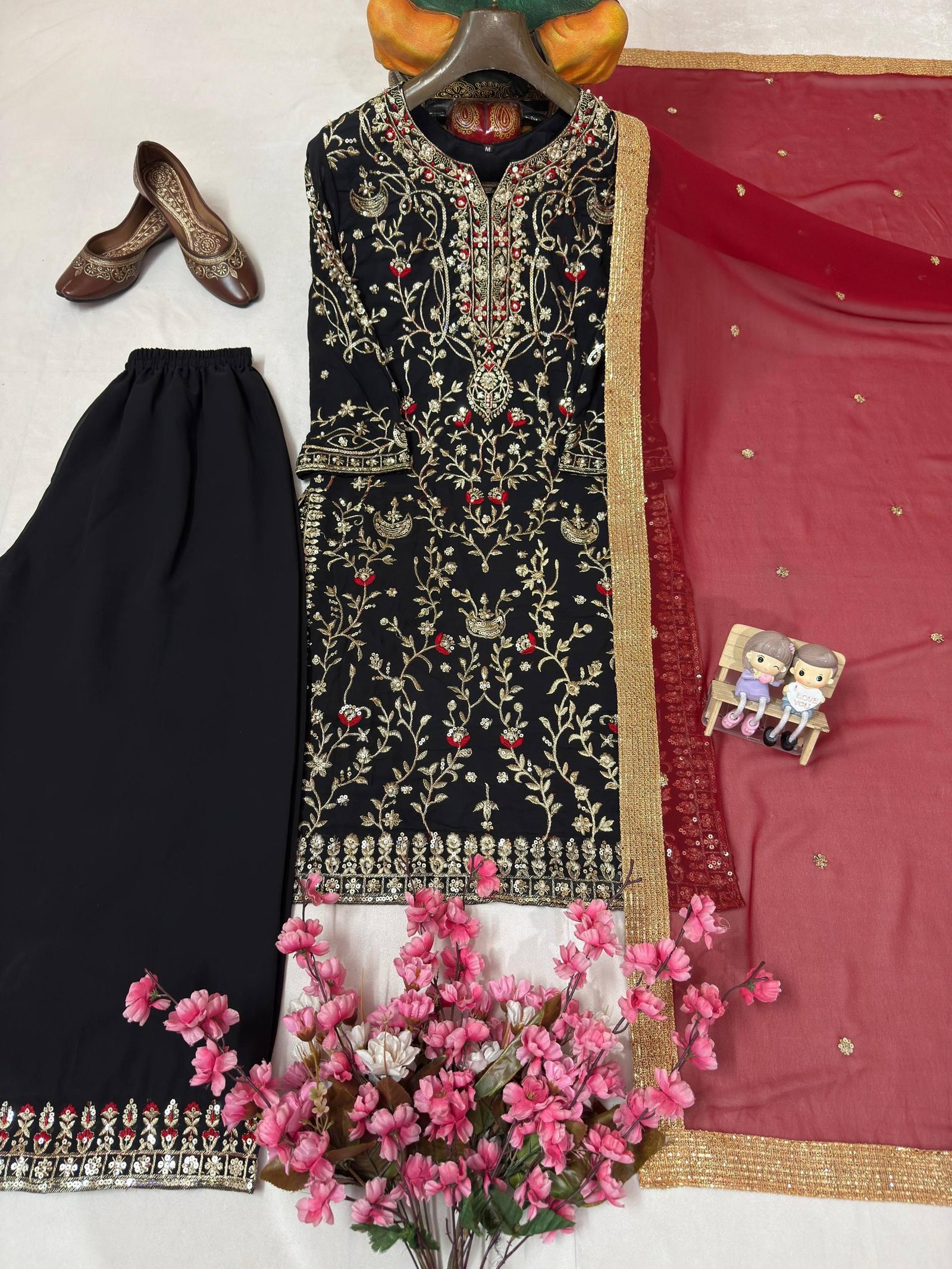 stitched AK 1449 ENHANCE THE BEAUTY OF YOUR WARDROBE WITH THIS NEWLY LAUNCHED KURTI & PLAZZO SET - Image 2