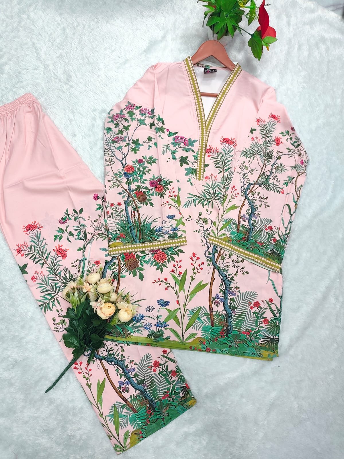 stitched New Launch Alert: Dive into the charm of Pakistani Prints & Intricate. - Image 2